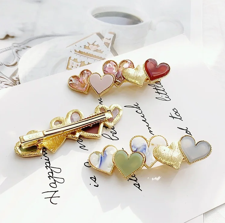 

Wholesale 15pcs Fashion Glitter Love Heart Hairpins Cartoon Barrettes Princess Headwear Boutique Women Girls Hair Accessories