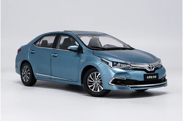 Оригинальная Заводская Подлинная модель автомобиля 1:18 TOYOTA COROLLA с двумя майорами