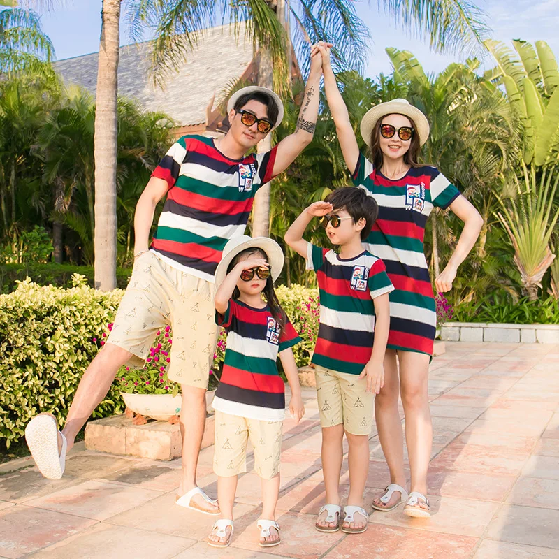 

Four tide summer seaside vacation a family of three children's summer dress beach dress mother dress mother baby suit