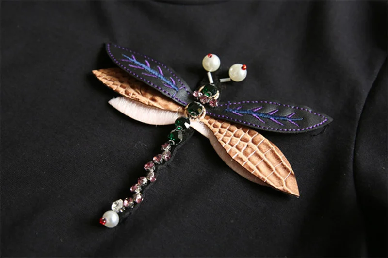 Женская хлопковая Футболка с рисунком стрекозы черная или белая Повседневная