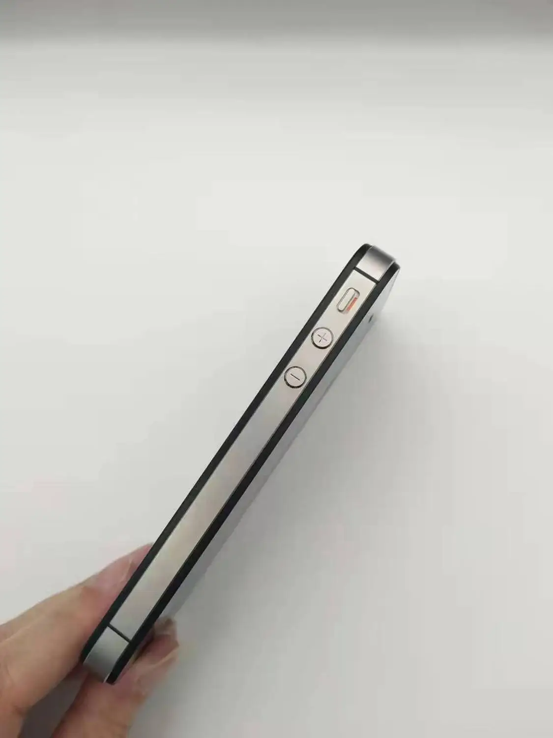 IPhone4S завод разблокированный Apple iPhone 4S IOS двухъядерный 8MP wifi WCDMA мобильный телефон сенсорный экран iCloud Восстановленный