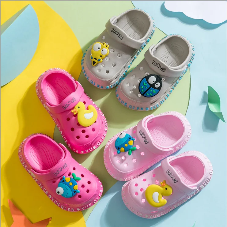 Сандалии Детские с мультяшным рисунком модные летние шлепанцы для сада