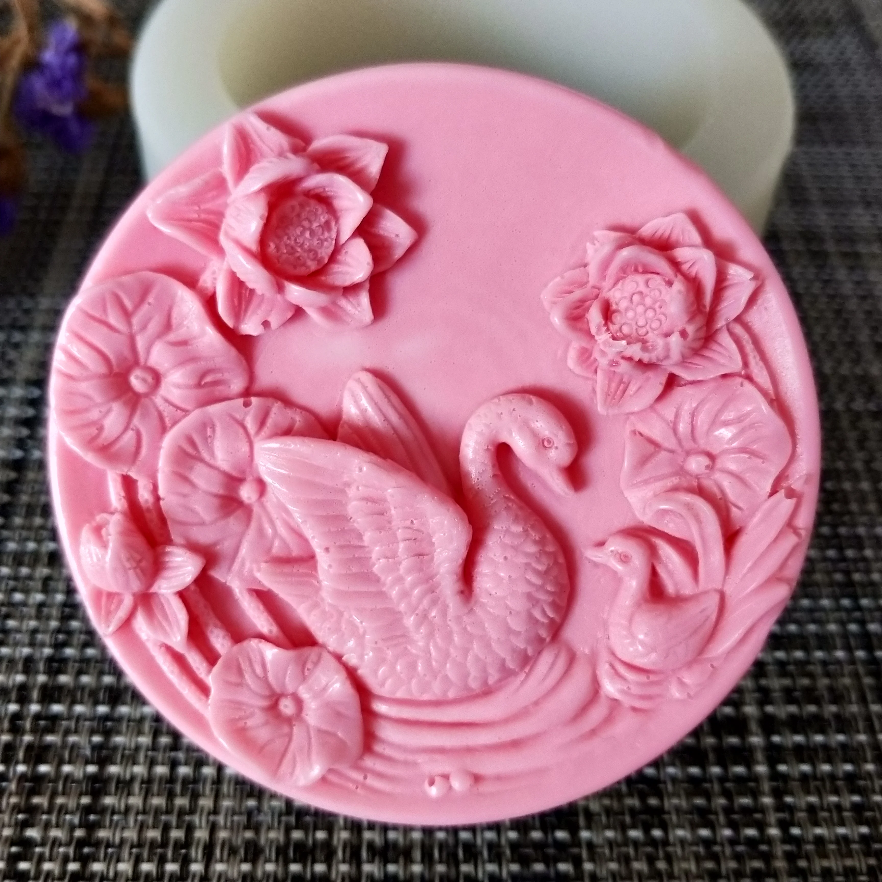 

DW0144 PRZY Mold Silicone Soap Mould Handmade Soap Making Molds Candle Mold Silicone Resin Clay Mold Swan Lotus Flower