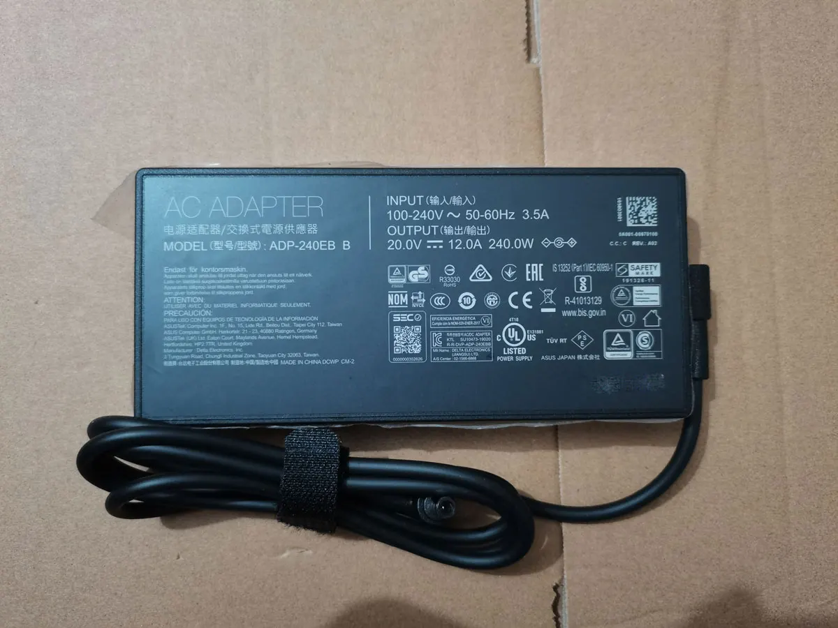 

Новинка от производителя, тонкий адаптер переменного тока 240 Вт, 20 в, 12 а, 6,0 мм для ноутбука ASUS ROG STRIX SCAR 15, оригинальное зарядное устройство Puryuan