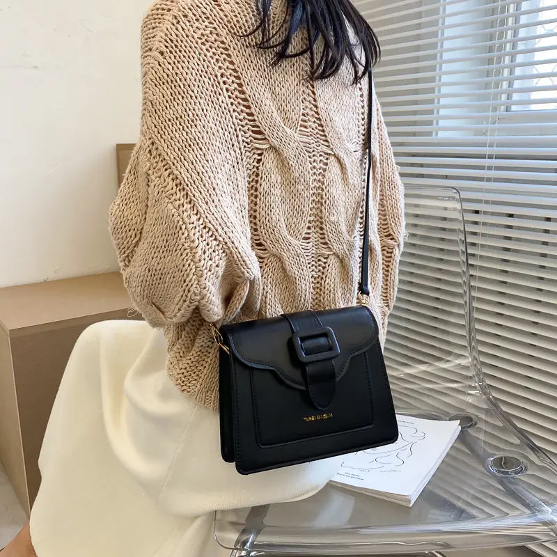 

Flap Small CrossBody Bag for Woman Vintage Pu Leather Female Messenger Bag Hasp Fashion