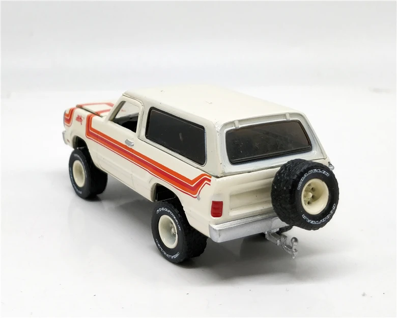 1: 64 зеленый свет Dodge Ramcharger PONTIAC chely Shelby GT350 Ford Nissan команда GMC Vandura литой модельный автомобиль