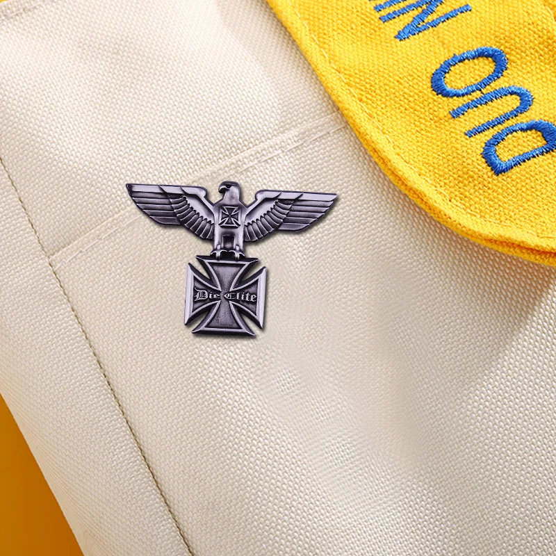 WWII German Eagle with Iron Cross Medal Badge Germany Military accessories | Украшения и аксессуары