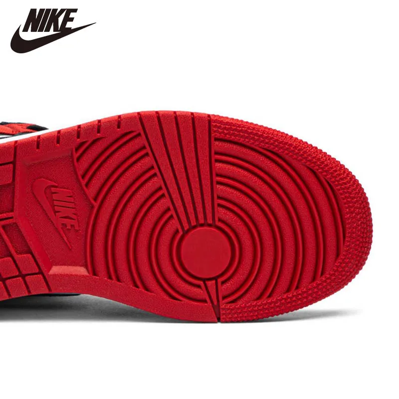 

Nike Air Jordan 1 BASKETBALL Retro Shoes Men Women Sneakers UNC Chicago Black Toe Shadow Travis Scott Mocha Real