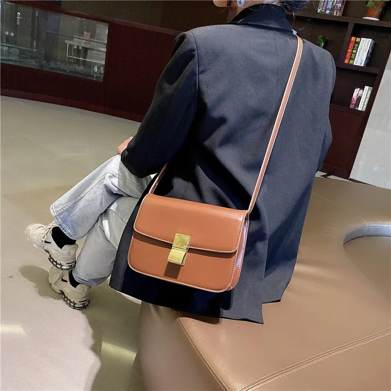 

Women Fashionable Shoulder Bags New Female Messenger Bag Handbag 2021 Solid Crossbody Bag Small Flap Lady Shoulder Bag