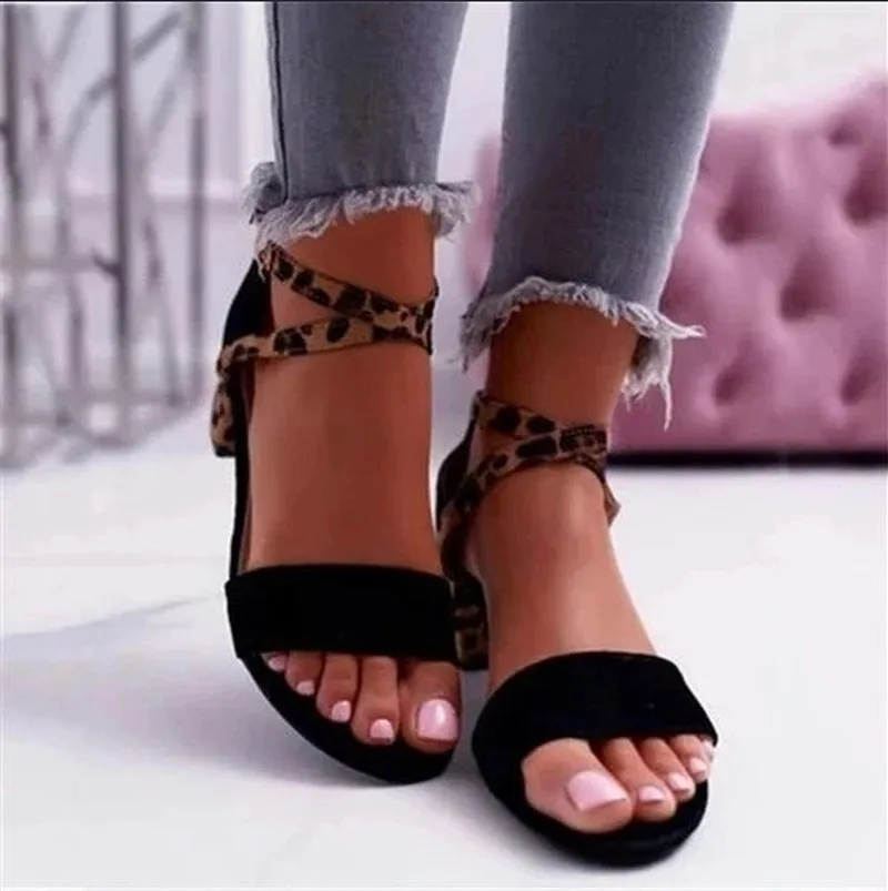 

Hot Sexy Leopard Block Heels Sandals for Woman 2020 Luxury Women's Low Heel Sandals Fashion Summer Ankle Strap Beach Sandalias
