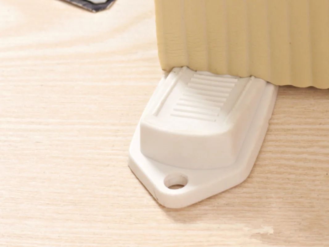 Удобные резиновые Дверные ограничители клиновидный дизайн мыши стопор для двери