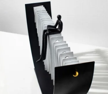 

Creative Soft-Packed Living Room Ornaments Home Study Office Porch Figure Modeling Thinking Ornaments