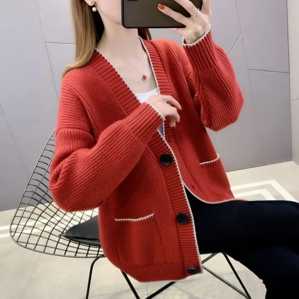 

New Autumn Winter Women's V-Neck Buttons Knitted Sweaters Cardigans Female Korean Long Sleeve Loose Cardigan Lady Knitwears G389