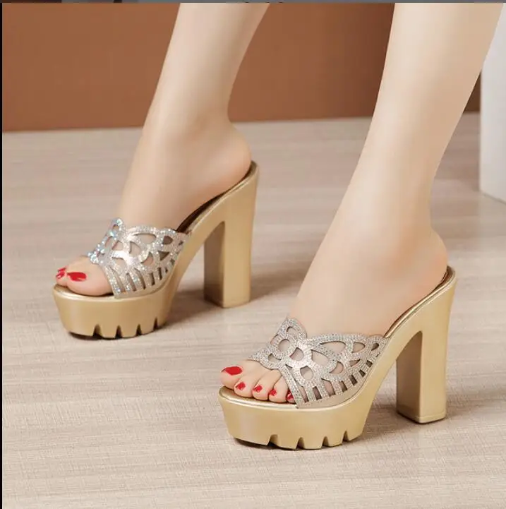 

Woman Platform Fur Sandals Ladies Rhinestone fish mouth high heels Female PU Leather Non Slip Shoe Women Open Toe Women's Large