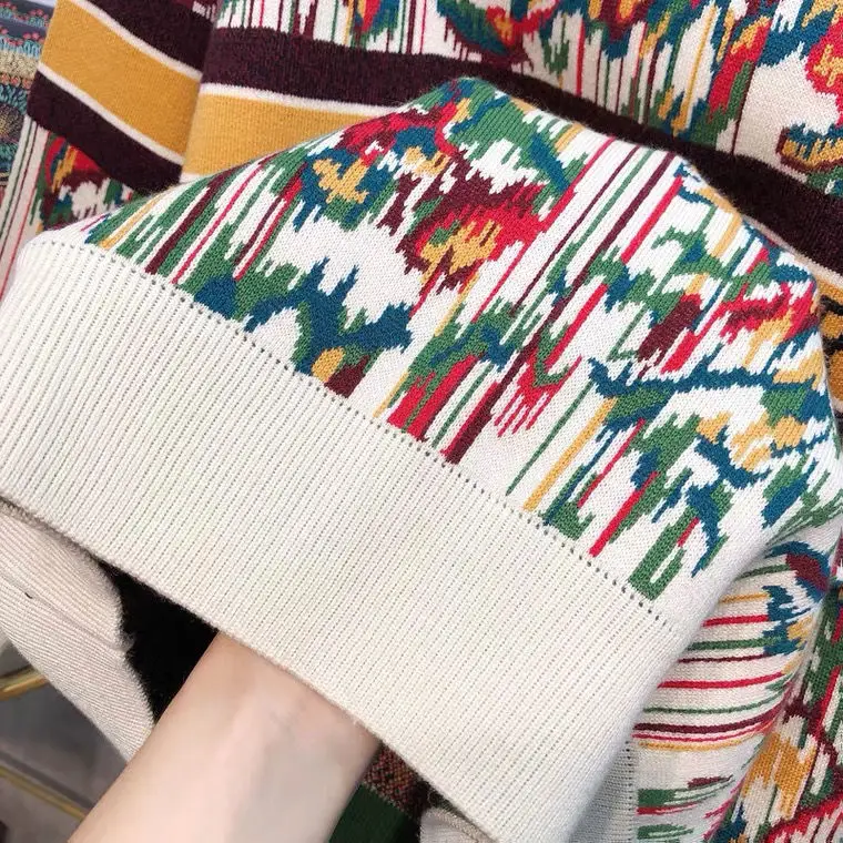 

Early Spring and Autumn 2021 Fashion Colorblock Sketch Painted Animal Jacquard Joker Knitted Sweater