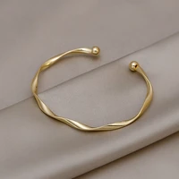 twisted pattern simple fashion bracelet high sense of new bracelet ins tide niche design girlfriends cold wind jewelry women