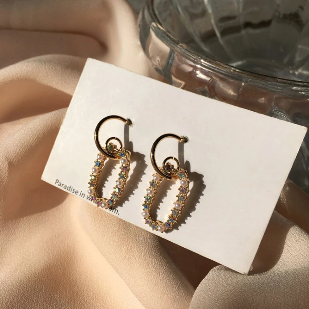 

Han Edition Stud Earrings Fashion Creative Design Imitation Pearl Oval Shape Earrings Temperament Personality Charm Jewelry Gift