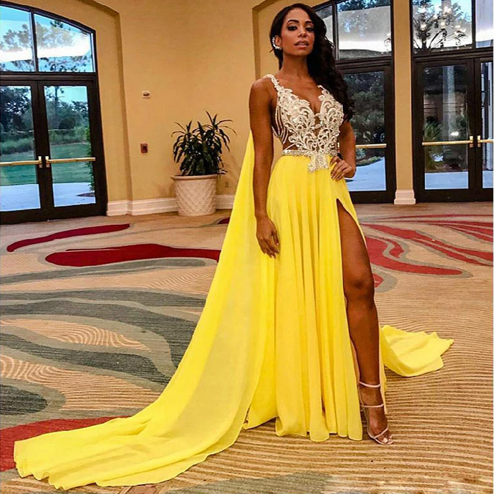 

2021 Yellow High Side Split Prom Dresses Spaghetti Strap Appliques Chiffon Evening Gowns Beaded Backless Formal Dress