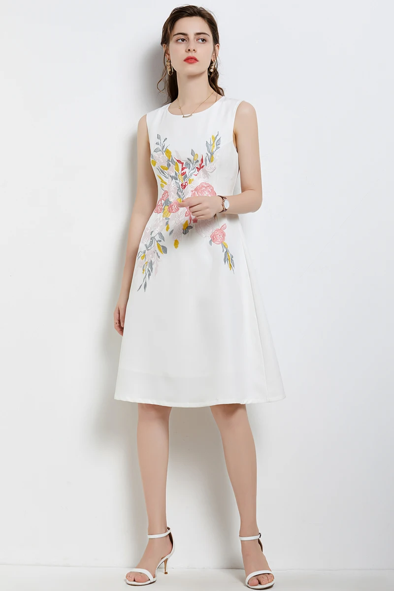 

COIGARSAM Fashion Women dress New Dresses White Qi Yards 3113
