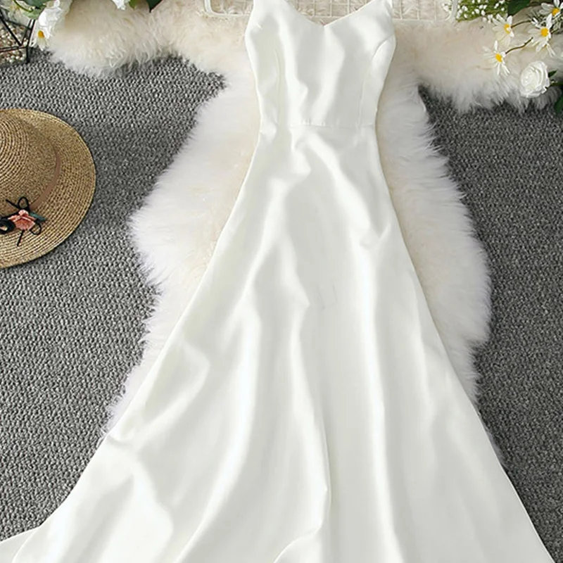 Мальдивы праздничное платье сексуальным вырезом на спине бретелями и v-образным