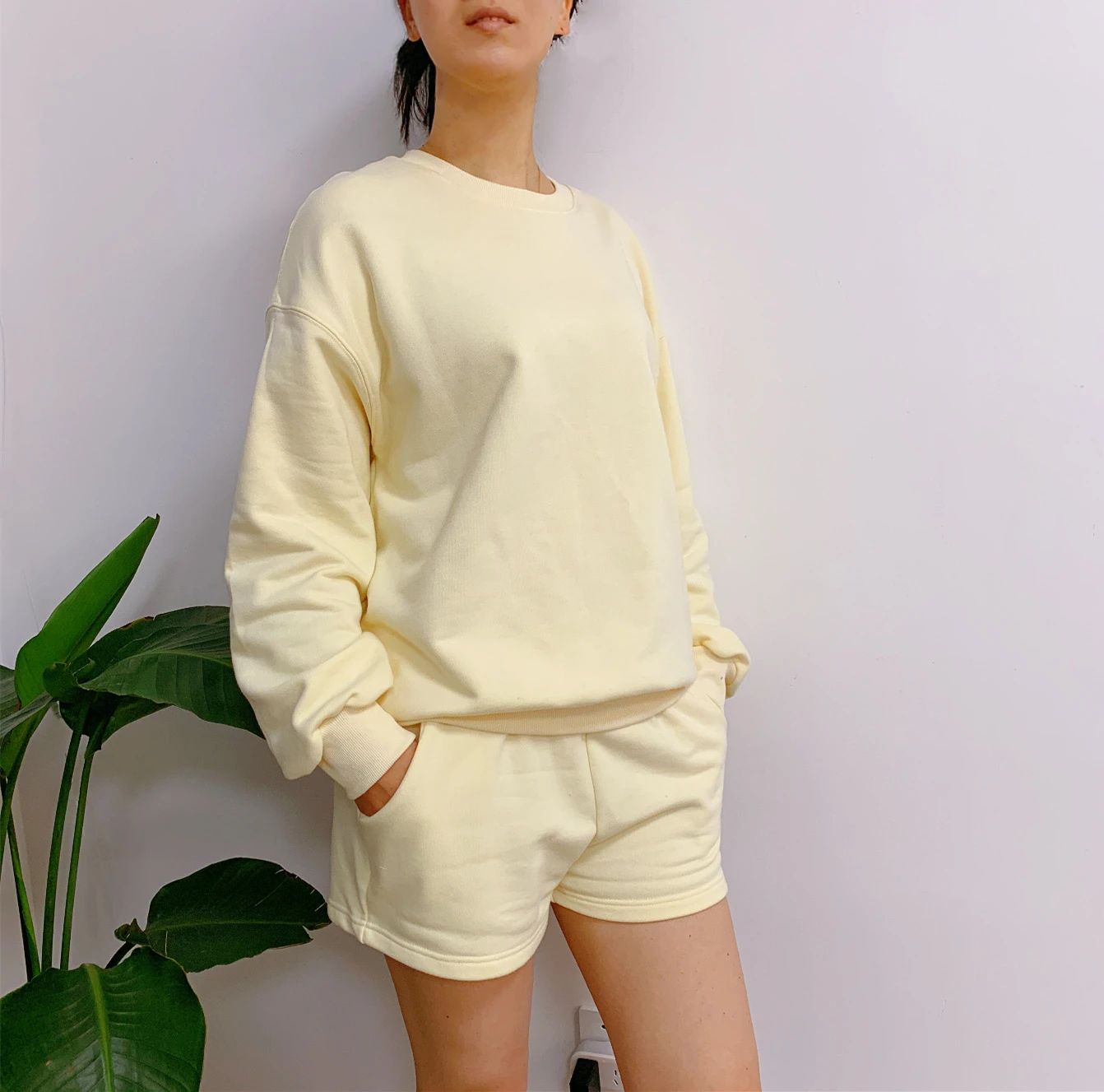 

Women Cotton Fleece Drop Shoulder 2 Piece Set Outfit Sweat Suit Loungewear Oversized Pullover Sweatshirt and Jogger Short Set