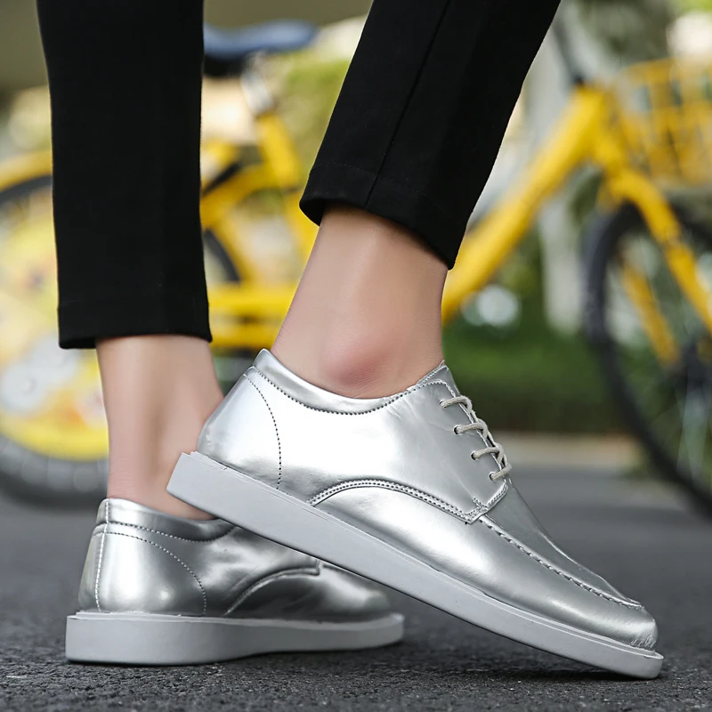 

BomKinta Fashion Stylish Casual Leather Shoes Men Bling Lace Up Men Shoes Personality Mans Footwear Gold Silver Male Flats