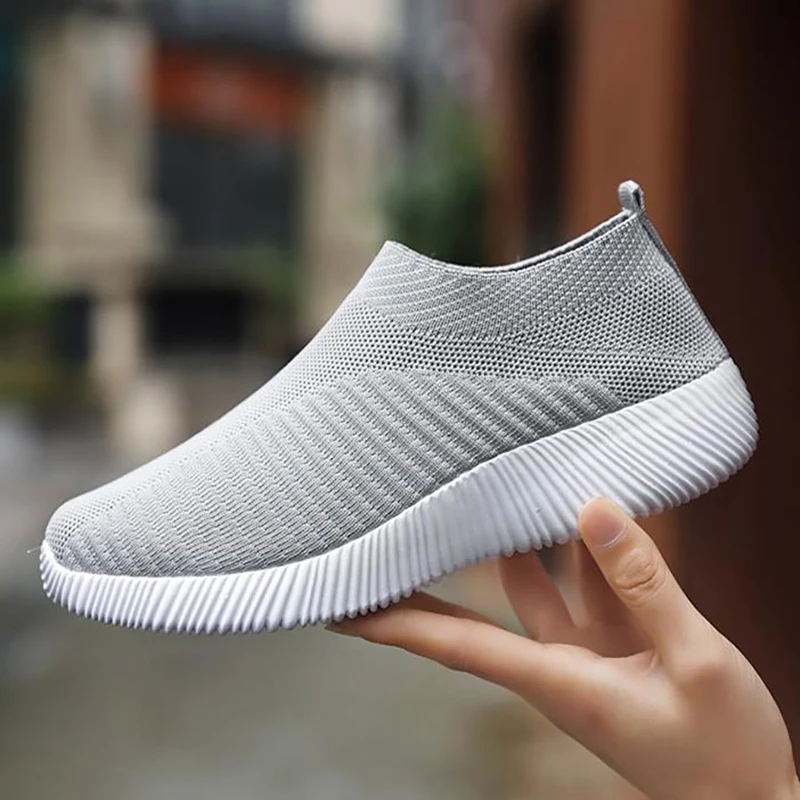 New high quality wholesale moms shoes  flying socks womens shoes  cross border leisure soled sports shoes elderly shoes 14
