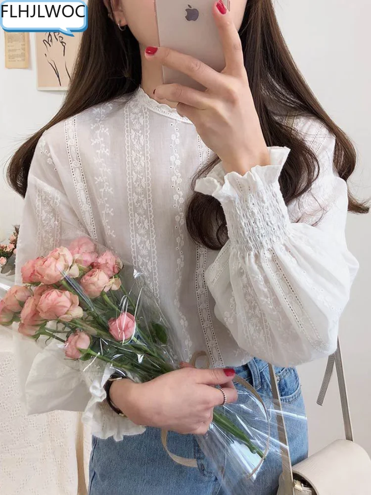 

2022 Cute Sweet Tops Women White Blouses Long Sleeve Preppy Style Casual White Floral Lace Crochet Top Vintage White Shirts