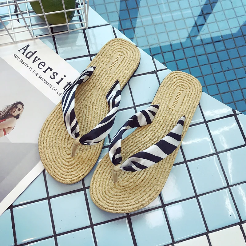Women Slippers Beach Flip Flop Summer New Vacation Casual Slippers Fashion Light Female Outdoor Pool Sandals Women Shoes - Цвет: heibaitiaowen