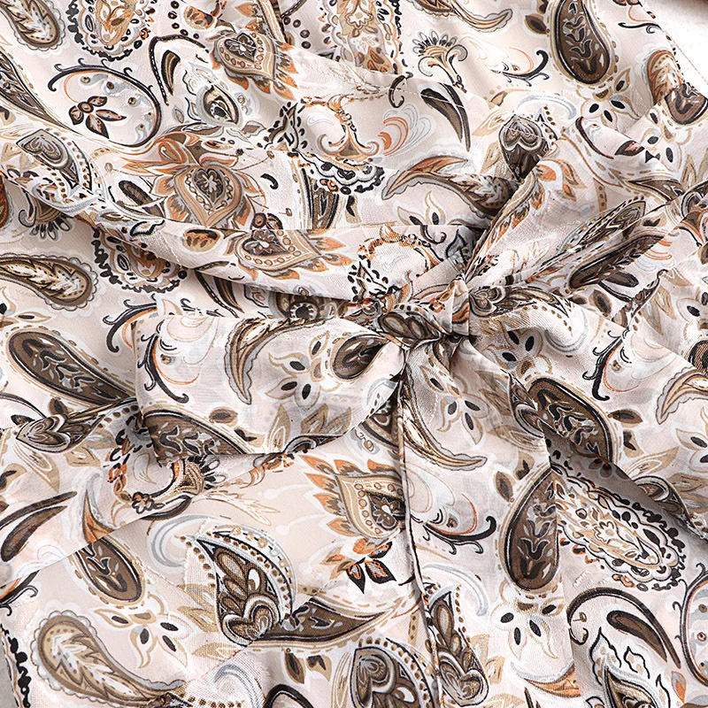 

2021 spring and summer dress women's fashion v-neck 5-point sleeve floral skirt Korean style mid-length section over the knee