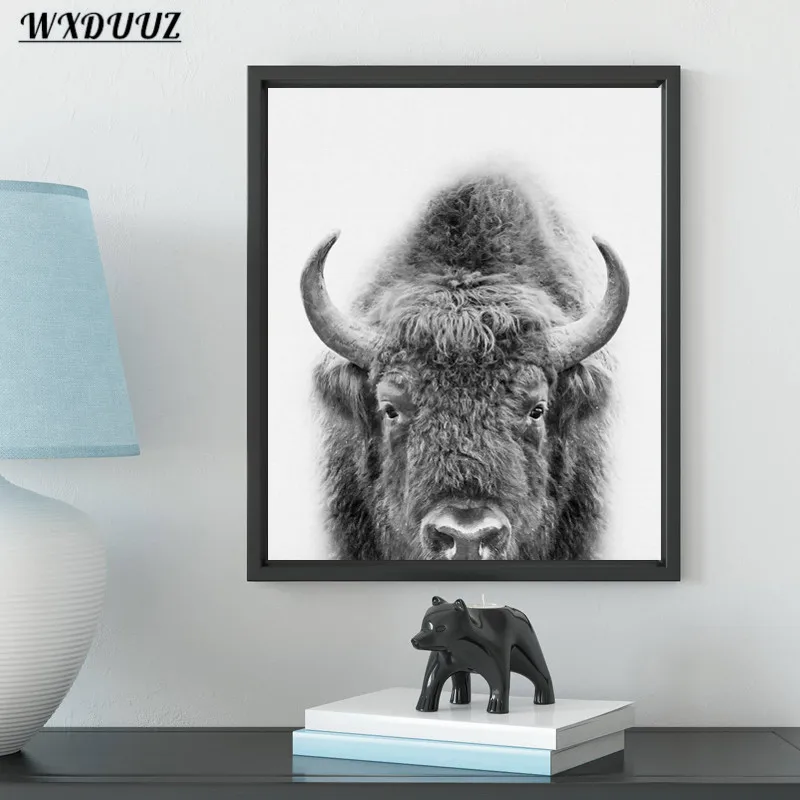 Картина в скандинавском стиле с изображением черного и белого леса | Дом сад