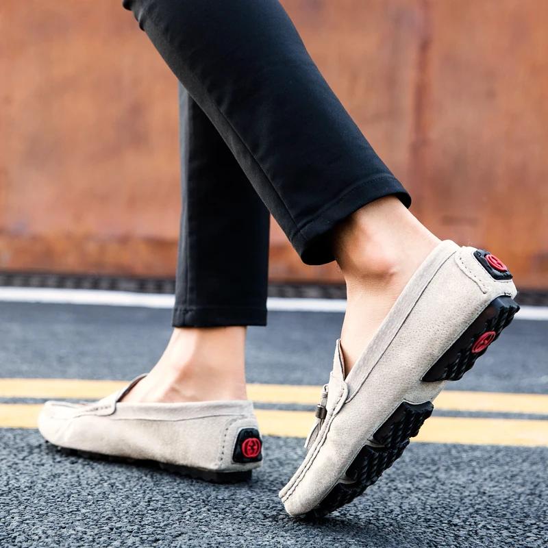 

Hot Sale Fashion Tassel Casual Summer Flats Moccasins Men Cow Suede Leather Loafers Men Comfy Slip on Breathable Driving Shoes