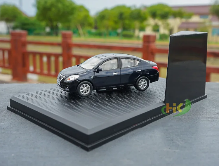 Высококачественная оригинальная модель из солнечного сплава 1:43 Nissan, коллекция подарков для моделирования, Литые металлические Автомобильные украшения