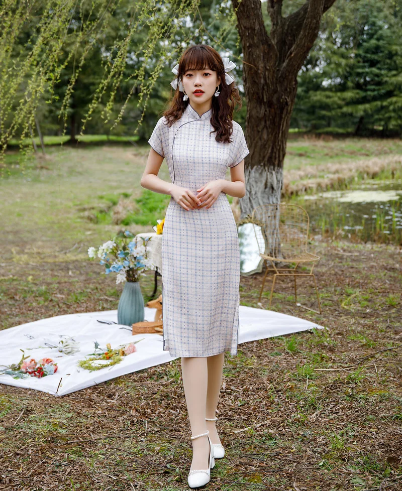 

New Women Chinese Style Mandarin Collar Cheongsam Female Vintage Elegant Improved Slim Plaid Print Qipao