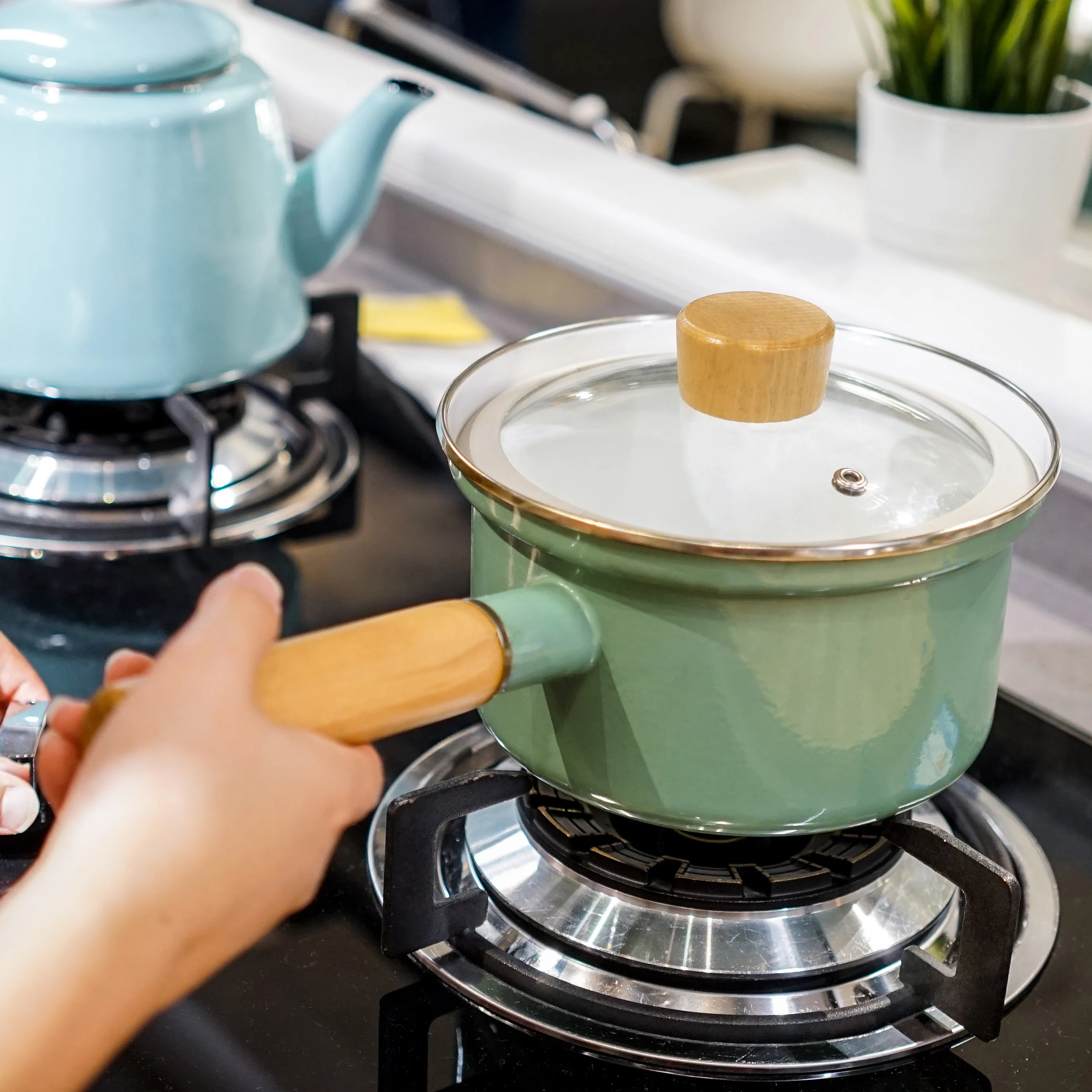 

Korean Noodle Pot Stew Milk Gas Induction Cooker Japanese Soup Enamel Pot Non Stick Ollas De Cocina Kitchen Supplies DE50NG