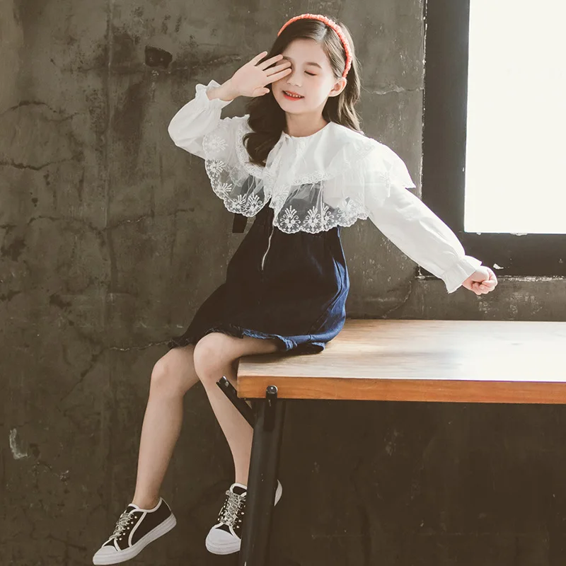 Детская одежда для девочек на весну и осень Белая рубашка в полоску джинсовые