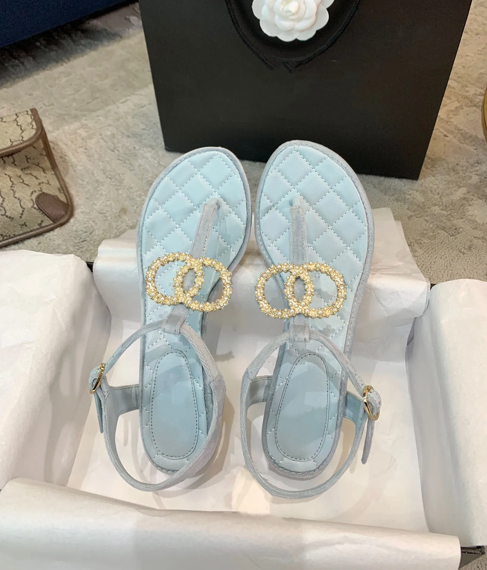 

2021 летние новые сандалии, женские модные повседневные пляжные шлепанцы для улицы, женская обувь на плоской подошве