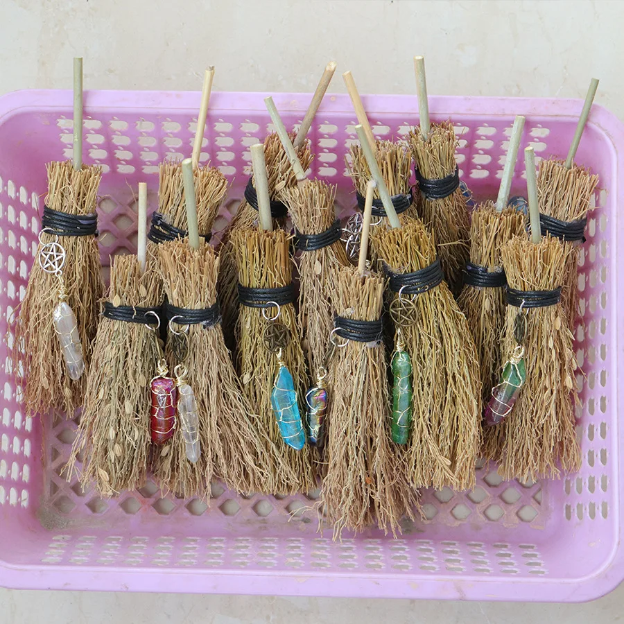 

Волшебный инструмент Witch, метла, кристальная точка, аура, кварцевое покрытие, радужные камни, сказочные метлы, пентаграмма, настольные крист...