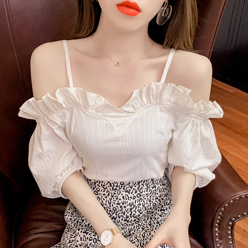 

2021 Summer New Design Mesh Short Puff Sleeve Elastic Loose One Shoulder Top Sexy Noble Lady Dating Office Shirt Woman Clothes
