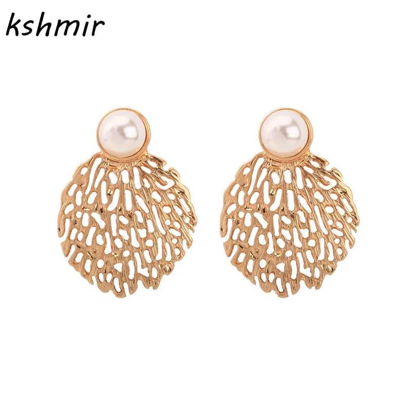 

Accessorize with Retro Style Female Pearl Earrings Metallic Baroque Matte Earrings Golden Hollow Out Hyperbole Earrings Kshmir