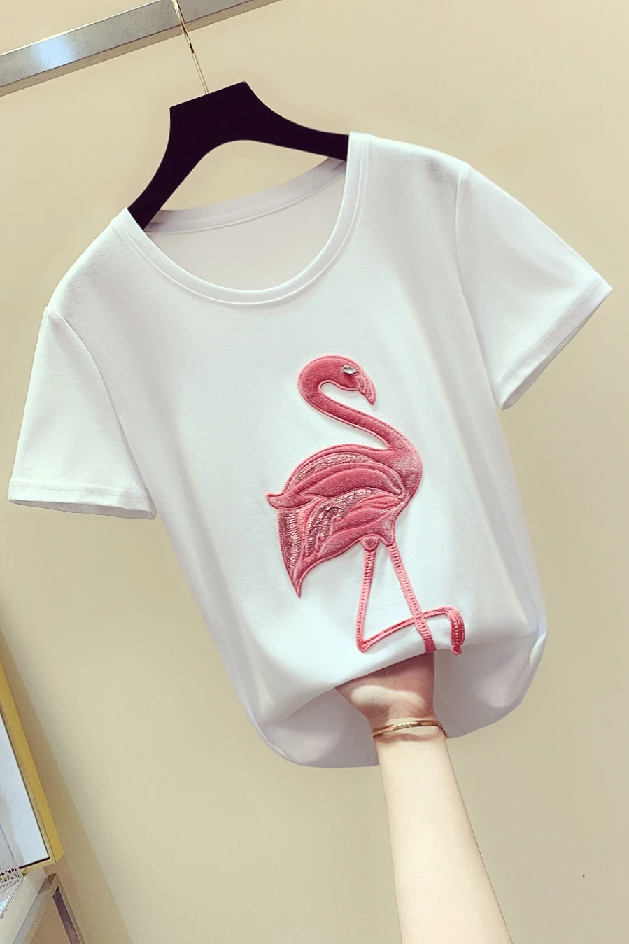 

Cotton T-shirt for Women Heavy Industry Embroidered Sequins Women's Short Sleeve T Shirt Female Summer Top Students Black Tshirt