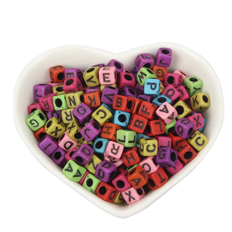 200 шт Смешанные разноцветными буквами акриловые бусины 6 мм для ювелирных изделий