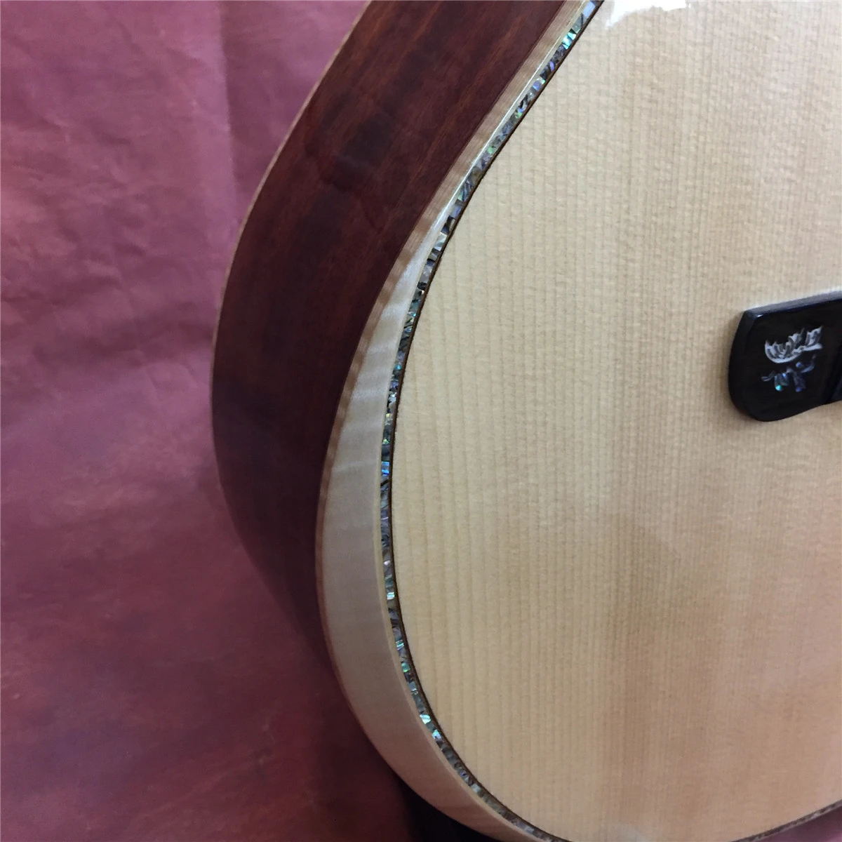 Merida C40CS 4" GC cut way акустическая гитара из цельного дерева, акустическая электрогитара