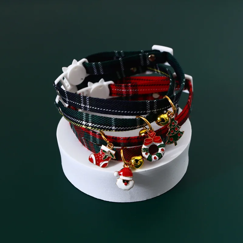 

Christmas Cat Toy Stocking Gifts Set Cat Kitten Interactive Toy Festival Adjustable Bow Ties Collars for Dog Cat Decorations