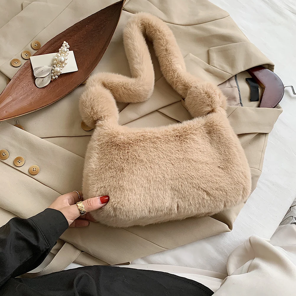 

Fashion Solid Color Shoulder Underarm Bag Women Plush Soft Autumn Winter Fashion Fluffy Female Totes Handbag 2021