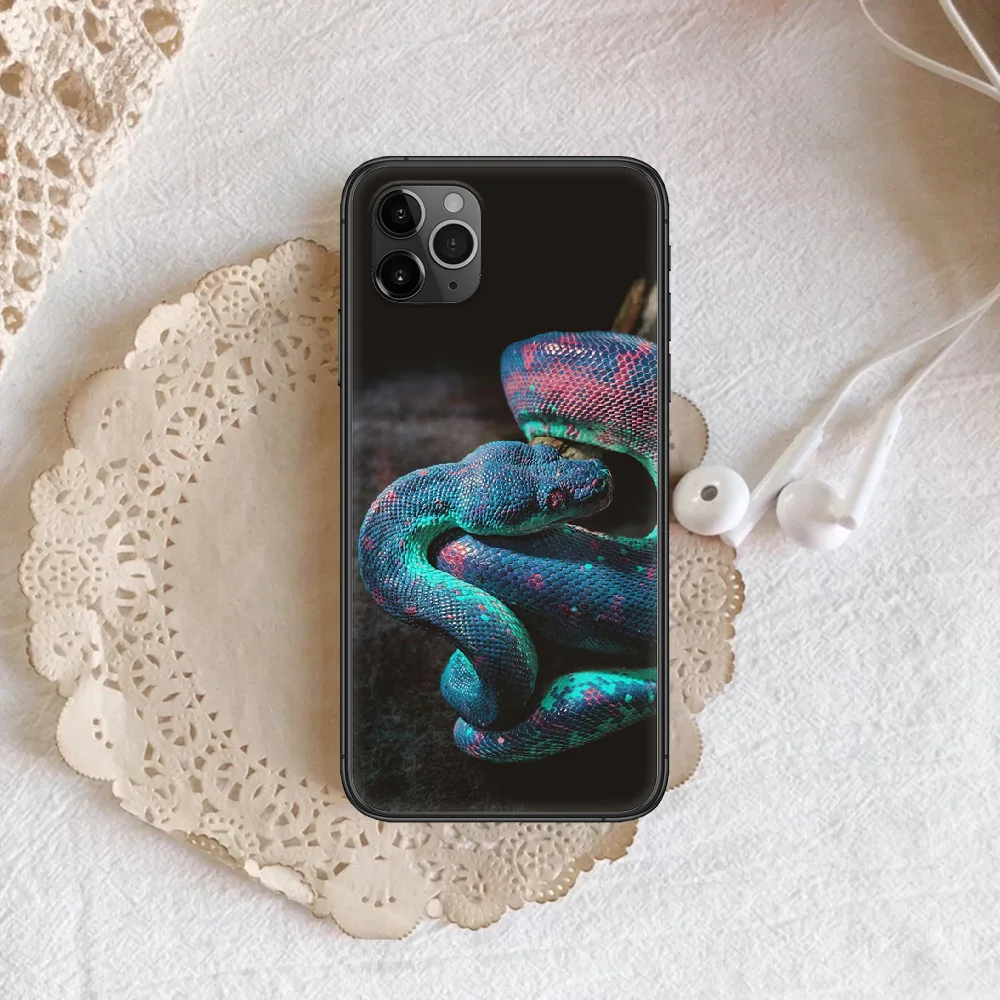 

Snake cool Phone Case Cover Hull For iphone 5 5s se 2020 6 6s 7 8 12 mini plus X XS XR 11 PRO MAX black Coque Soft Waterproof