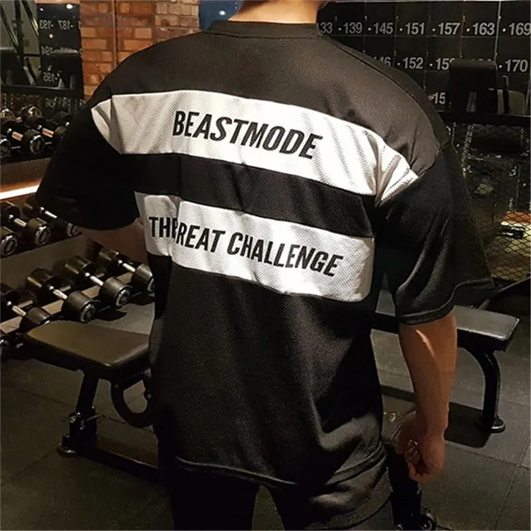 

2021 men Bodybuilding T-shirt Fitness Mens Short Sleeve T-shirt Gyms Shirt Men Muscle Loose fit Fitness Men's clothes