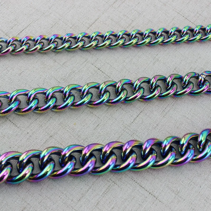 Сумка-фонарик Радужная фабричная качественное покрытие алюминиевая цепь