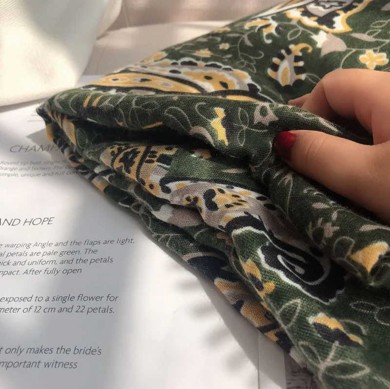 

Scarf women's summer new cotton and linen scarf classic cashew burr thin scarf travel decoration sunshade shawl women