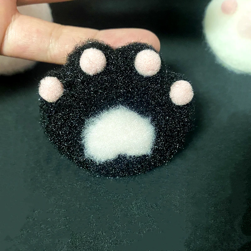Женская Брошь с милыми мультяшными кошачьими лапками креативная плюшевая